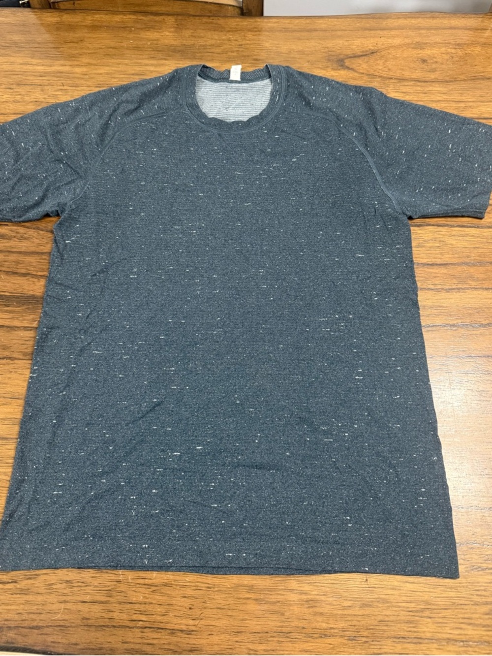 Lululemon Men’s Medium Speckled Short Sleeve